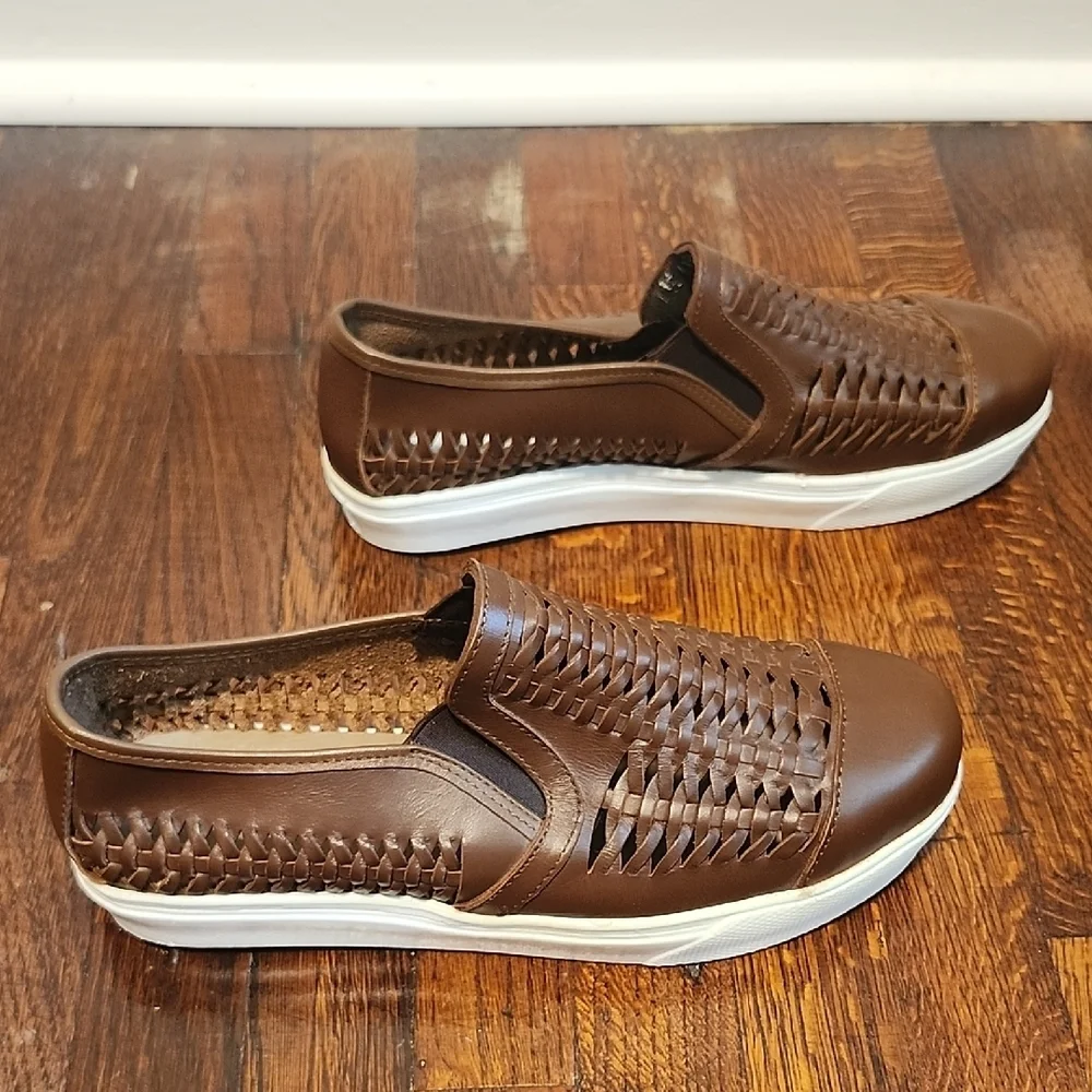 Hitchcock Wide Shoes Brown and White Slip-On Loafers with Woven Design